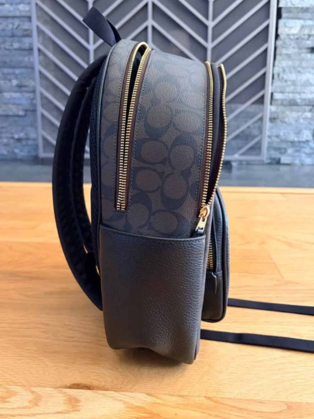 Coach Court Backpack in Signature Canvas - Picture 4 of 4